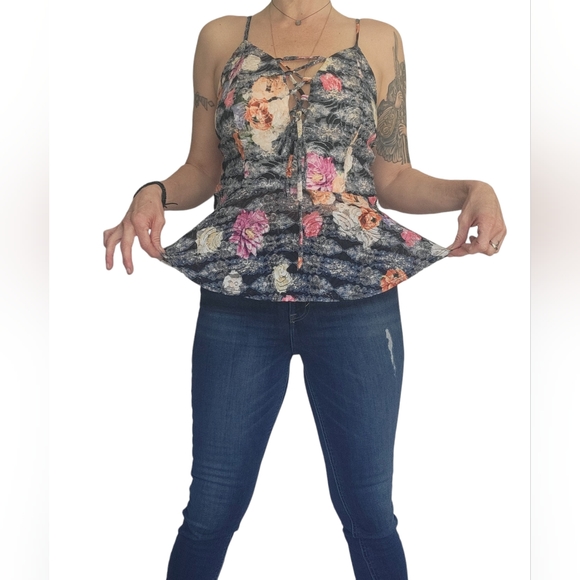 Venus Multi Floral Ruffled Camisole With Tie & Spaghetti Straps Size M - Picture 7 of 13